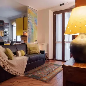 Stylish Boutique Apartment-city Center Appartement